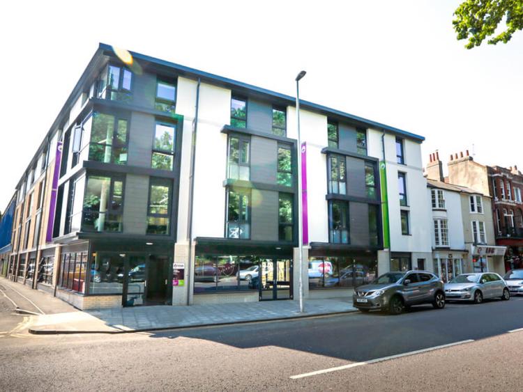 Kings Education Brightonの外観