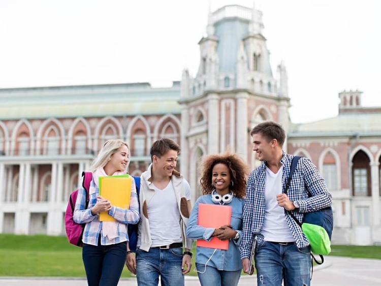 スペイン学生ビザは長期と短期の2種類ある？必要書類と申請の手順も