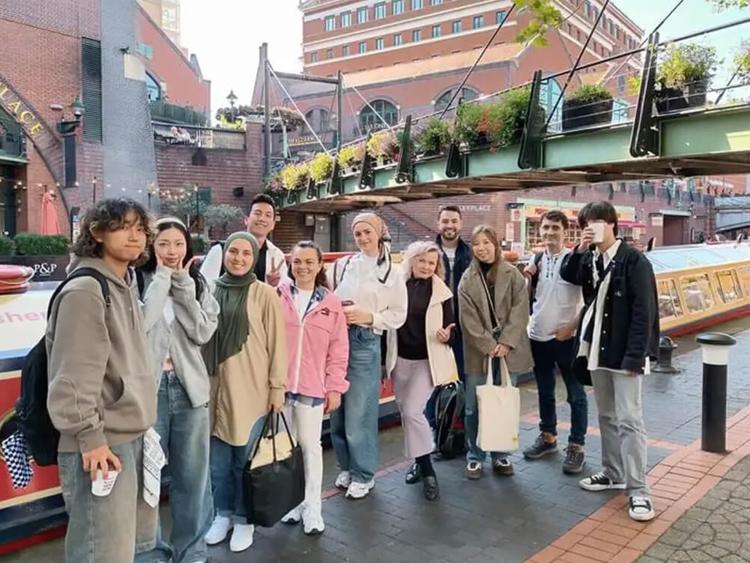 English Path Birminghamの生徒