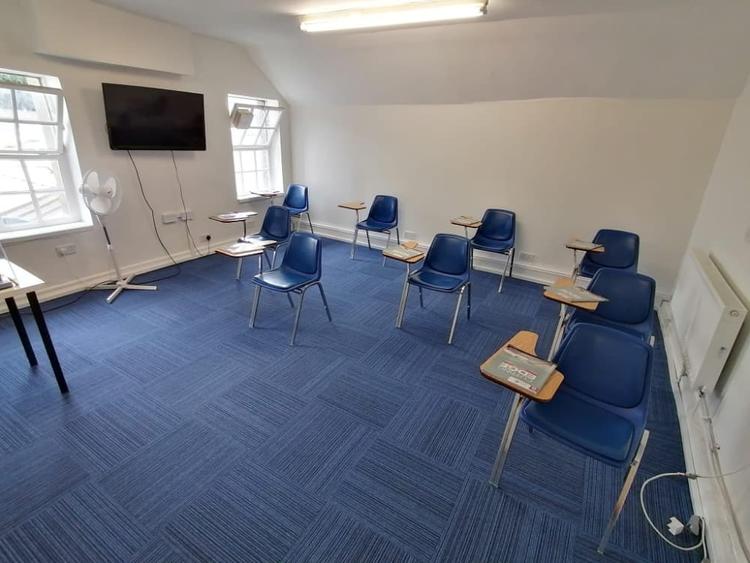 ISE - International School of English のクラスルーム