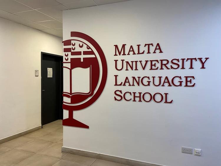 マルタ大学付属語学学校のアイコン