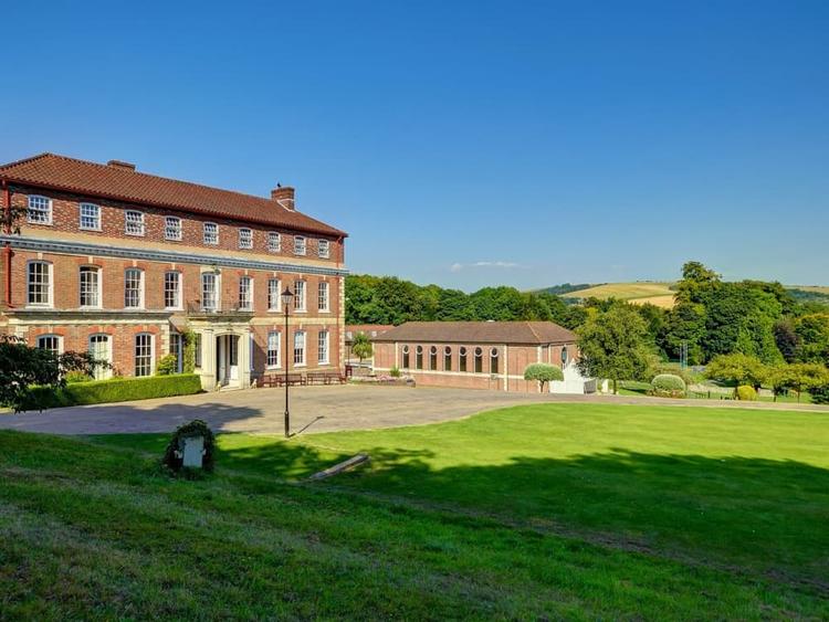 Windlesham House School