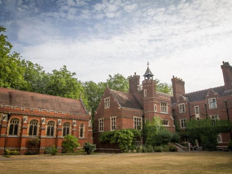 Cambridge University Ridley Hall & Newnham College