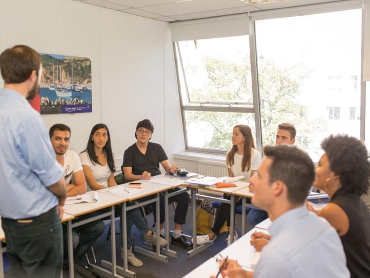 Kaplan International Languages Bournemouthクラスルーム