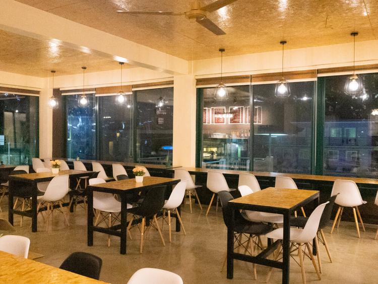 CG Academy Banilad Campusのカフェテリア