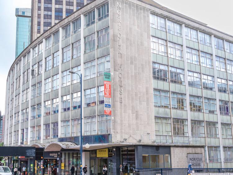 English Path Birminghamの外観