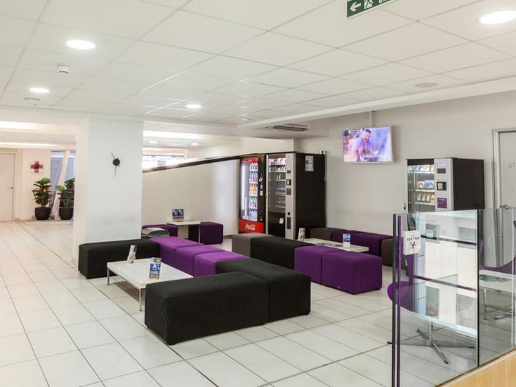 ACE English Maltaのラウンジ