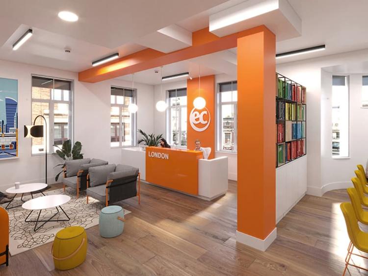 EC English Language Centres Londonエントランス