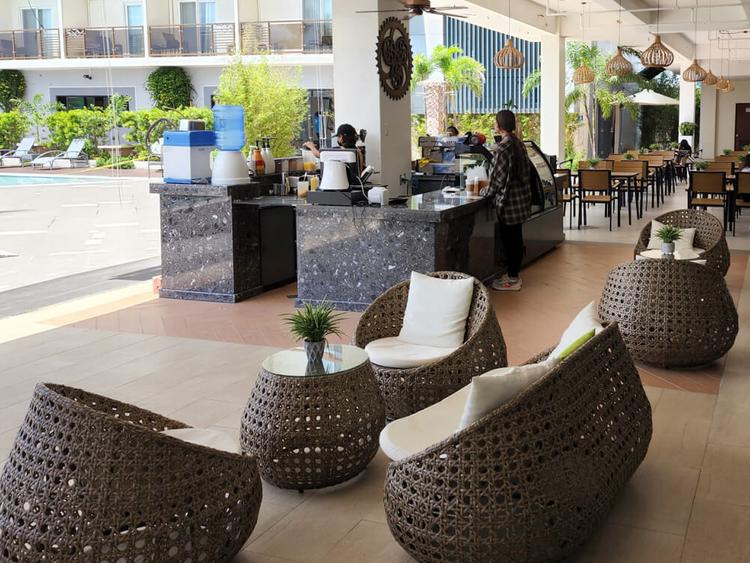 CIAのカフェバー