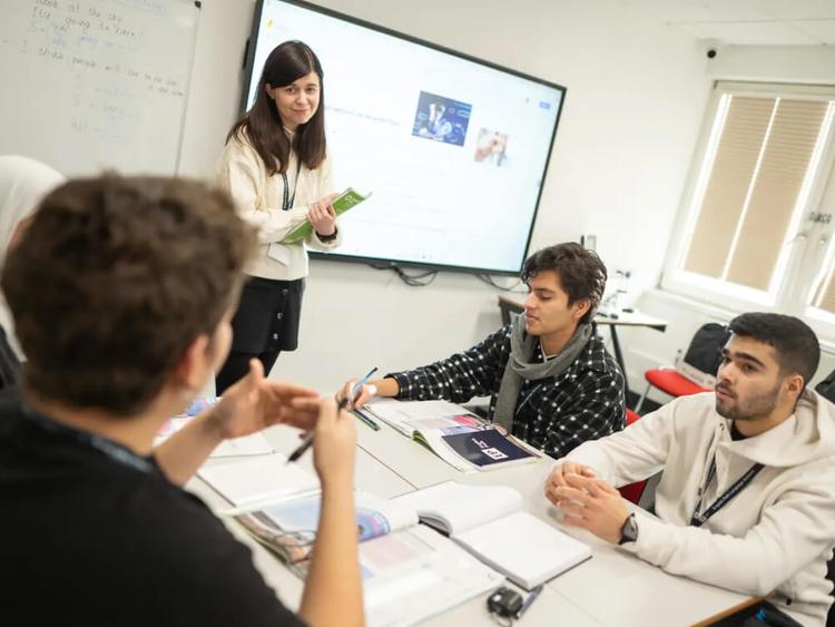 English Path Birminghamの授業風景