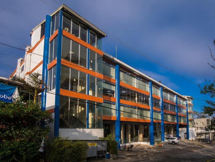 Pines International Academyの外観