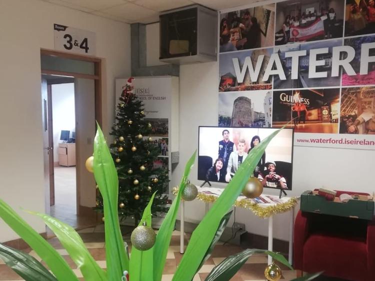ISE waterford の受付の様子