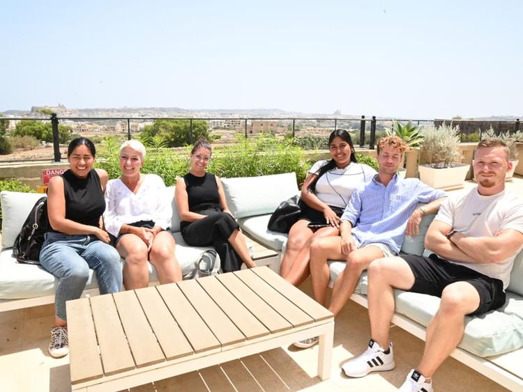 BELS Gozoの生徒の様子