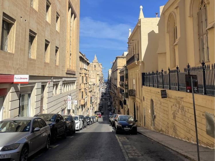 マルタ留学経験者が正直にデメリットを教えます。メリットや他国との比較も!